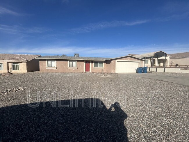 3635 Clearwater Dr in Lake Havasu City, AZ - Building Photo - Building Photo