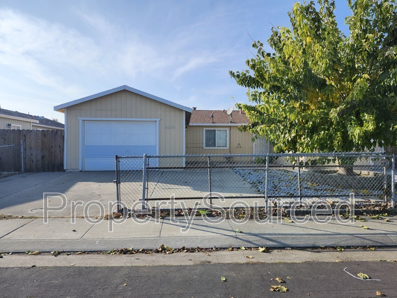 16035 Bizzibe St in Lathrop, CA - Building Photo