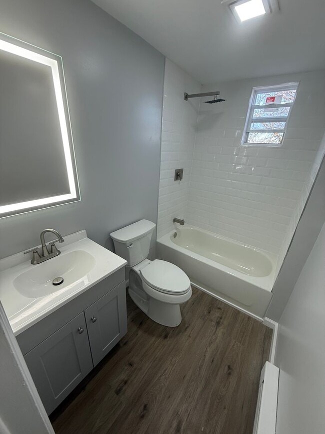 property at 106 N 6th St