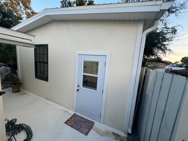 6441 Willow Wood Ln