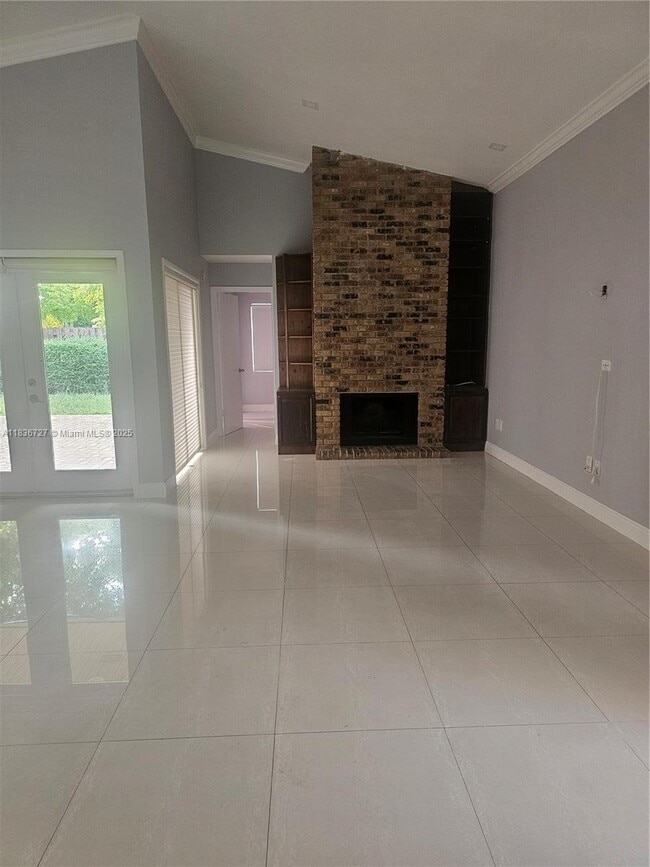 5320 SW 153rd Pl S in Miami, FL - Building Photo - Building Photo