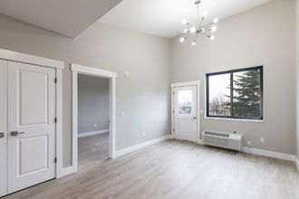 1910 Strand Ave in Missoula, MT - Foto de edificio - Building Photo