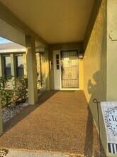 1240 Lucaya Ave in Venice, FL - Building Photo - Building Photo