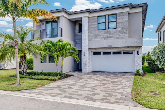 property at 17225 Windy Pointe Ln