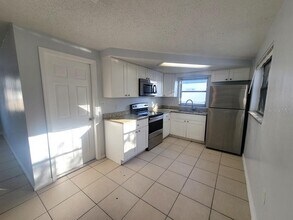 1415 Wickham Ln in Holiday, FL - Building Photo - Building Photo