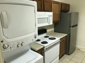 616 John Marshall Dr in Huntington, WV - Foto de edificio - Building Photo