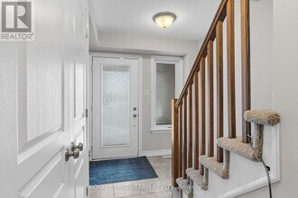 110 Stockholm Private in Ottawa, ON - Building Photo - Building Photo