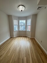 393 W Broadway, Unit 3 in Boston, MA - Foto de edificio - Building Photo