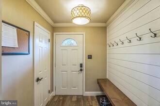 76 S Forge Manor Dr in Phoenixville, PA - Building Photo - Building Photo