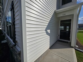 114 Holmes Corner Dr in Smithfield, NC - Building Photo - Building Photo