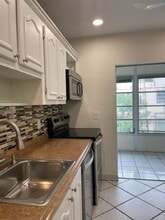 1 Abbey Ln in Delray Beach, FL - Foto de edificio - Building Photo