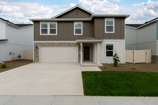 property at 6658 W Aileron St