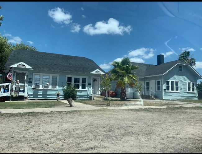 property at 201-203-203 E Washington Ave