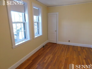 10 Ellery St, Unit 23 in Cambridge, MA - Building Photo - Building Photo