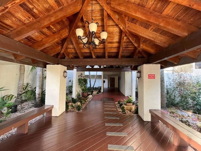 9030 SW 125th Ave, Unit E307 in Miami, FL - Building Photo - Building Photo