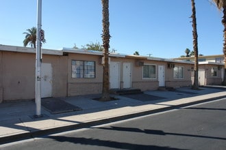 2112 Sunrise Ave in Las Vegas, NV - Building Photo - Building Photo