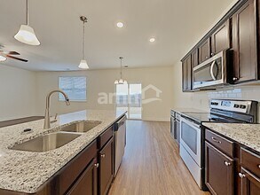4321 Longfellow Dr in Nashville, TN - Building Photo - Building Photo