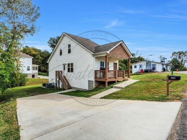 property at 309 Cedar Ct