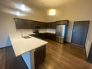 2869 Spring Rose Cir in Coralville, IA - Building Photo - Building Photo