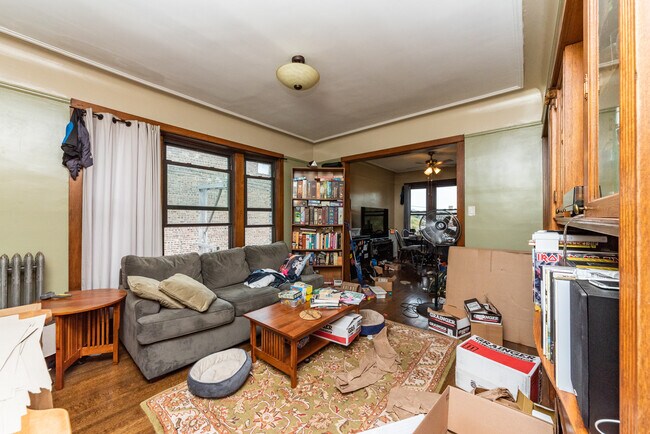 1513 W Winnemac Ave-Unit -3W in Chicago, IL - Foto de edificio - Building Photo