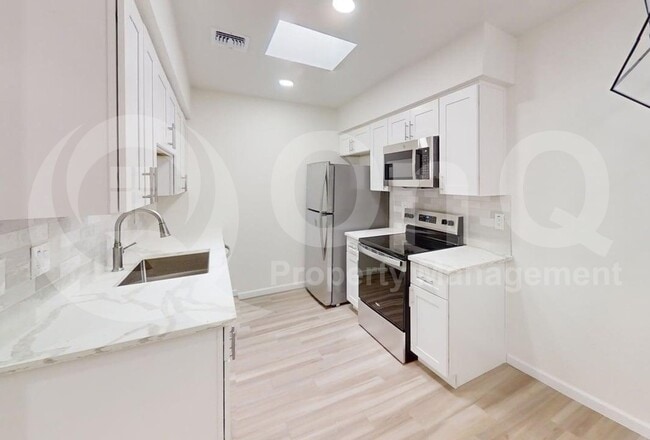 426 W Pontiac Dr in Phoenix, AZ - Building Photo - Building Photo