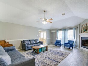 10941 W Dogwood Dr in La Porte, TX - Building Photo - Building Photo