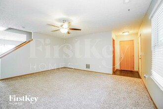 2719 Bellero Way in Columbus, OH - Foto de edificio - Building Photo