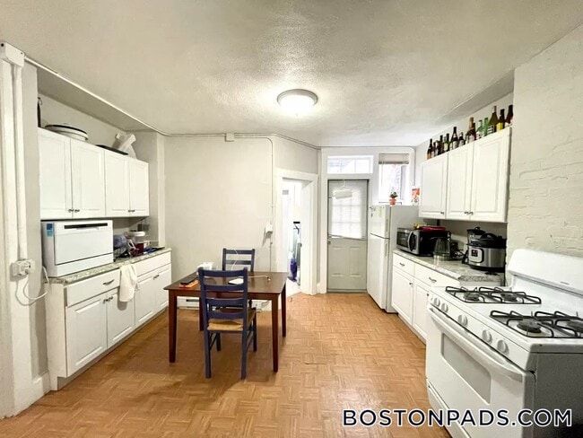 161 Endicott St, Unit 4F in Boston, MA - Foto de edificio - Building Photo