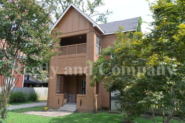 property at 1511 Jackson Ave