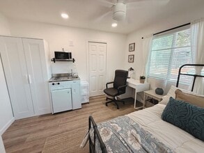 2062 Drescher St in San Diego, CA - Building Photo - Building Photo