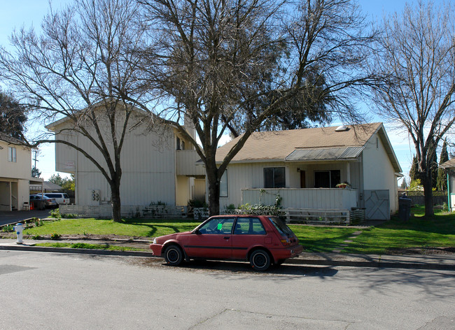 2397 Kenton Ct in Santa Rosa, CA - Building Photo - Building Photo