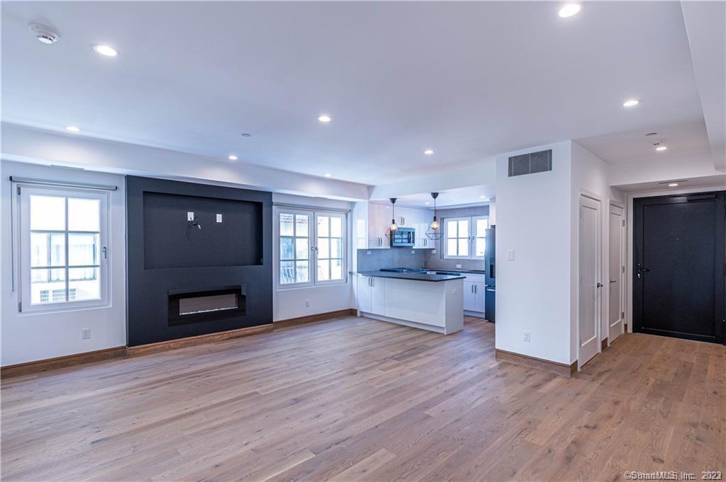 930 Cove Rd-Unit -#3 in Stamford, CT - Foto de edificio
