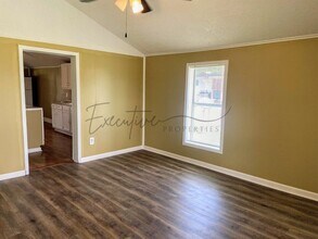 1413 Lovejoy St in Sulphur, LA - Building Photo - Building Photo