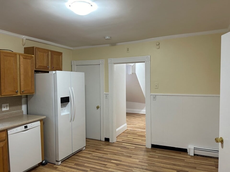 215 Neponset Ave in Boston, MA - Building Photo