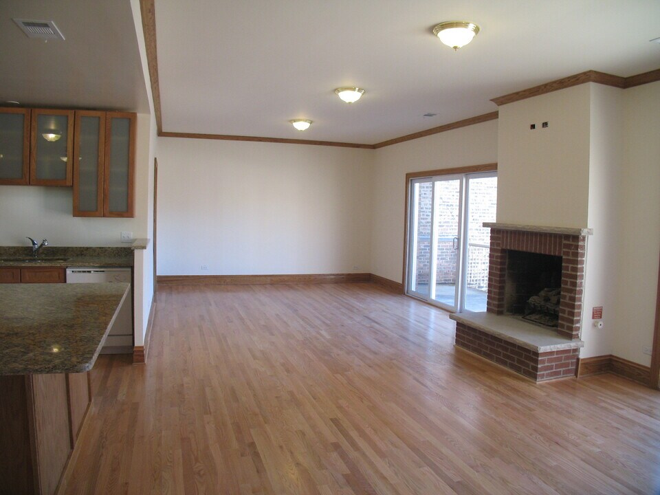 2927 N Halsted St in Chicago, IL - Building Photo