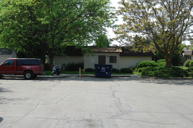 Pond Street Apartments in Boise, ID - Building Photo - Building Photo