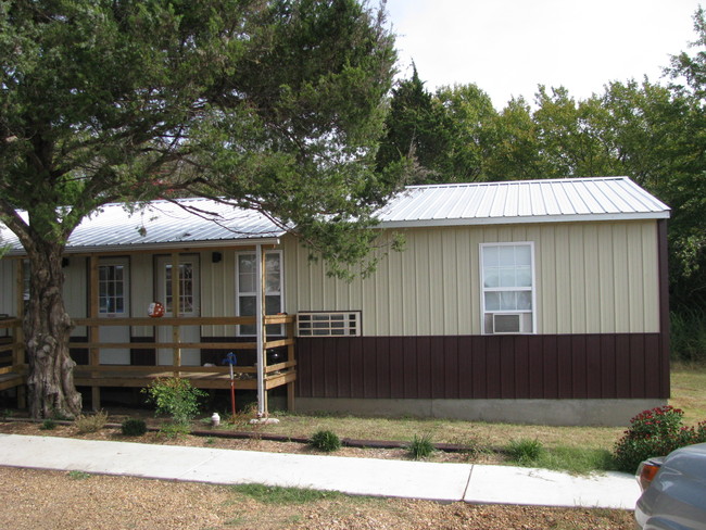 RRR Fourplex in Okemah, OK - Building Photo - Building Photo