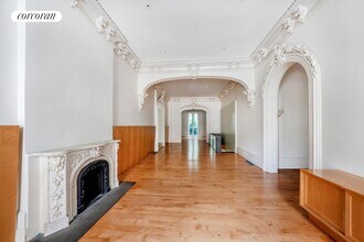 120 E 19th St in New York, NY - Building Photo - Building Photo