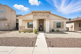 14466 Alyssa Marie in El Paso, TX - Building Photo