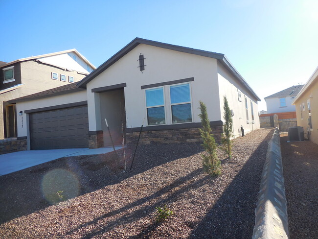 7312 Glacier Dr in El Paso, TX - Building Photo - Building Photo