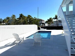 27346 Martinique Ln in Summerland Key, FL - Building Photo - Building Photo