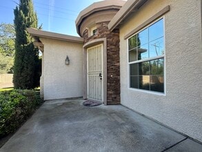 8904 Vincent Ave in Fair Oaks, CA - Building Photo - Building Photo