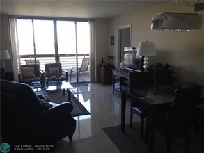 3400 NE 192 St-Unit -1708 in Miami, FL - Building Photo - Building Photo