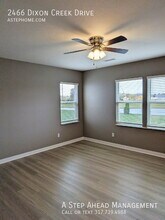 2466 Dixon Crk Dr in Whitestown, IN - Building Photo - Building Photo