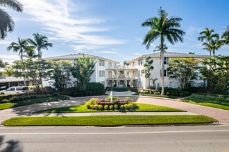 Moorings Bay Apartments in Naples, FL - Building Photo - Building Photo