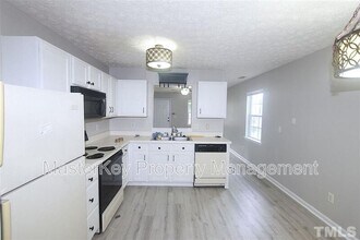 2204 Springhill Ave in Raleigh, NC - Building Photo - Building Photo