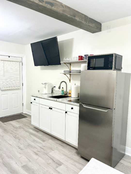 2314 Woodlawn Cir W-Unit -1/2 in St. Petersburg, FL - Building Photo