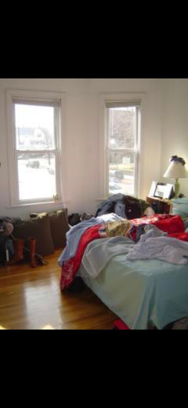 528 Cambridge St in Boston, MA - Building Photo - Building Photo