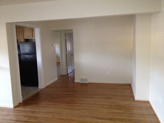 25901 Woodward Ave, Unit 101 in Royal Oak, MI - Building Photo - Building Photo