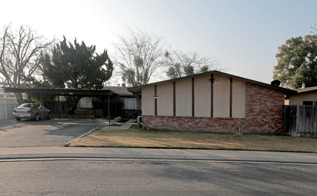 Gail Court Apartments in Ceres, CA - Building Photo - Building Photo